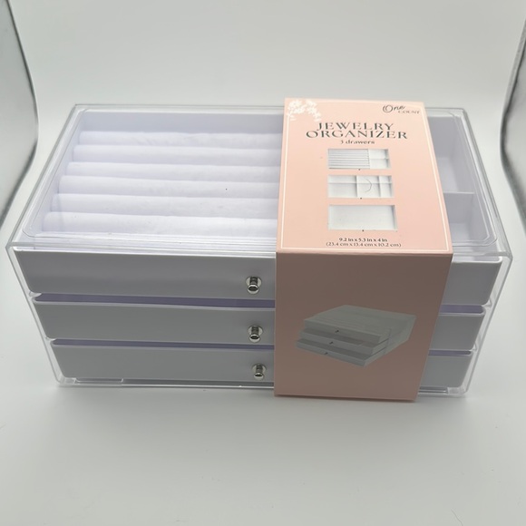 Target Other - Target Bullseye White Jewelry Organizer